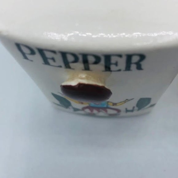 Vintage Square Ceramic S & P Shakers - Picture 3 of 8